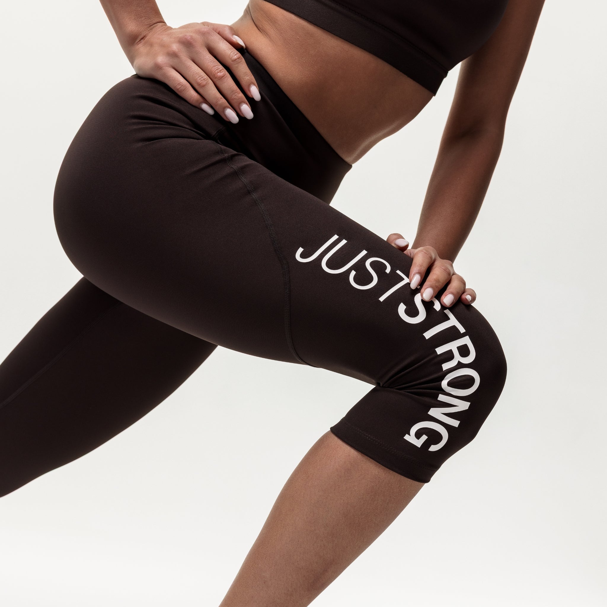 Motion Capri Leggings - Cocoa